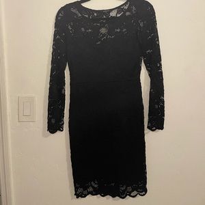 lace long sleeve dress